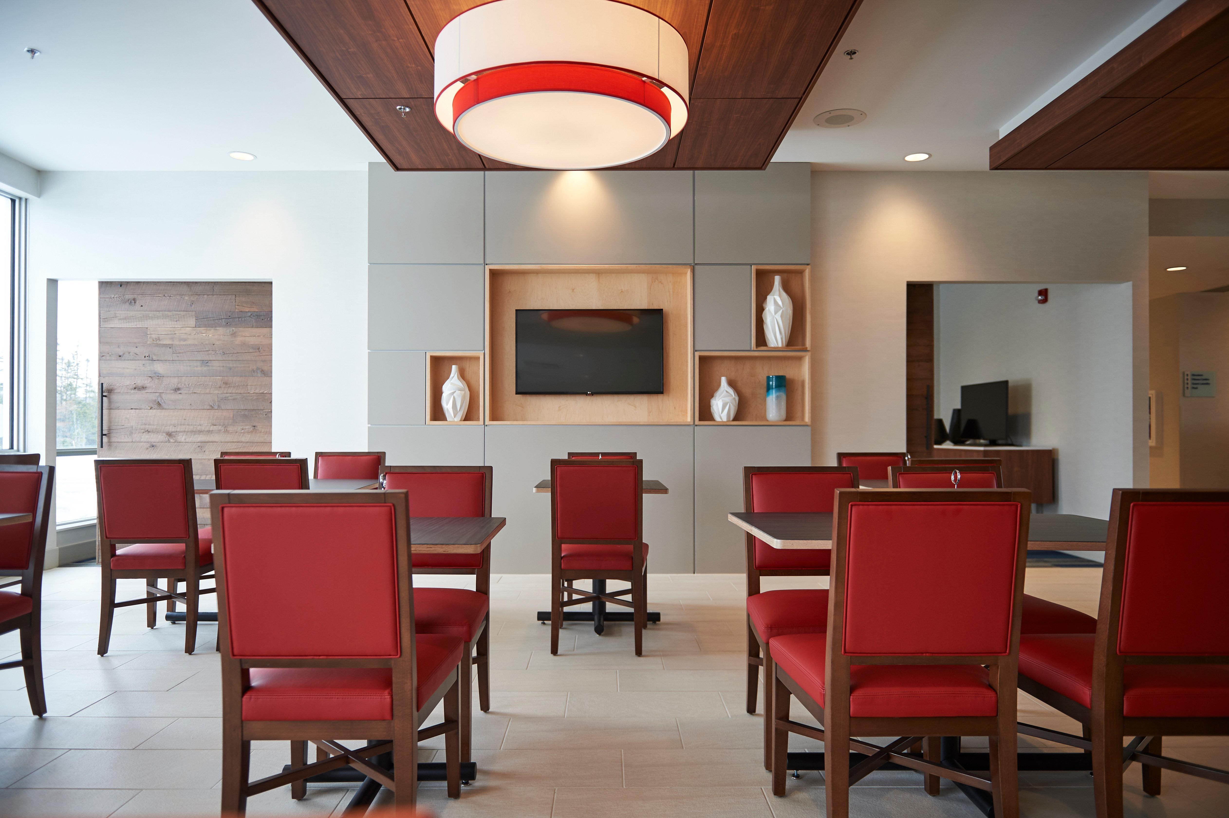 Holiday Inn Express & Suites St. John'S Airport By Ihg Екстер'єр фото